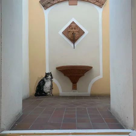 Whouse Porta Di Castello *