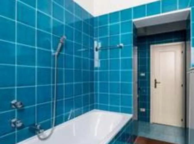 Whouse Porta Di Castello *