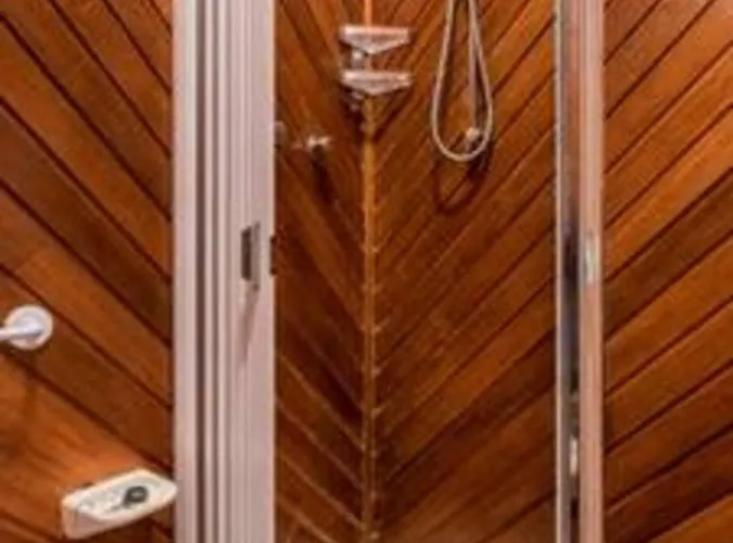 Whouse Porta Di Castello