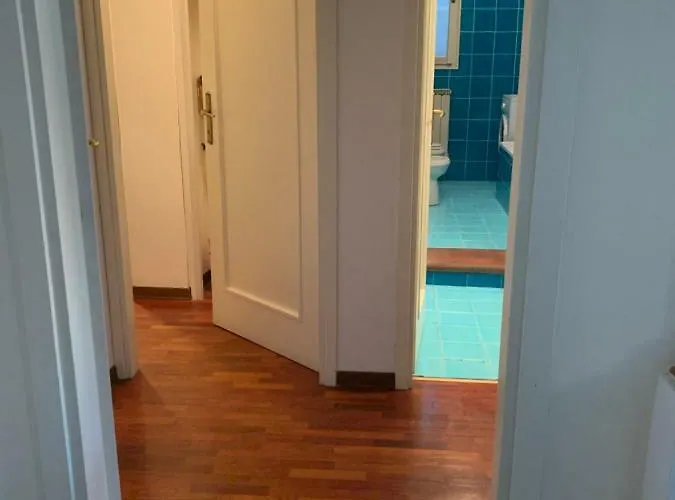 Whouse Porta Di Castello * بولونيا